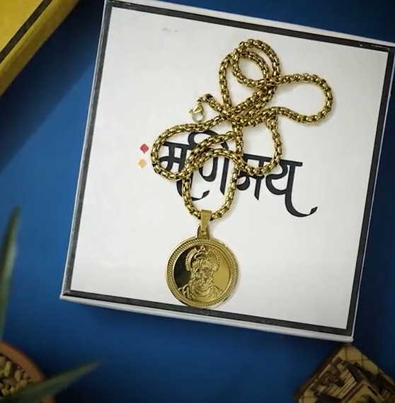 Gold-Plated Hanuman Ji Diamond Alloy Pendant Locket Set